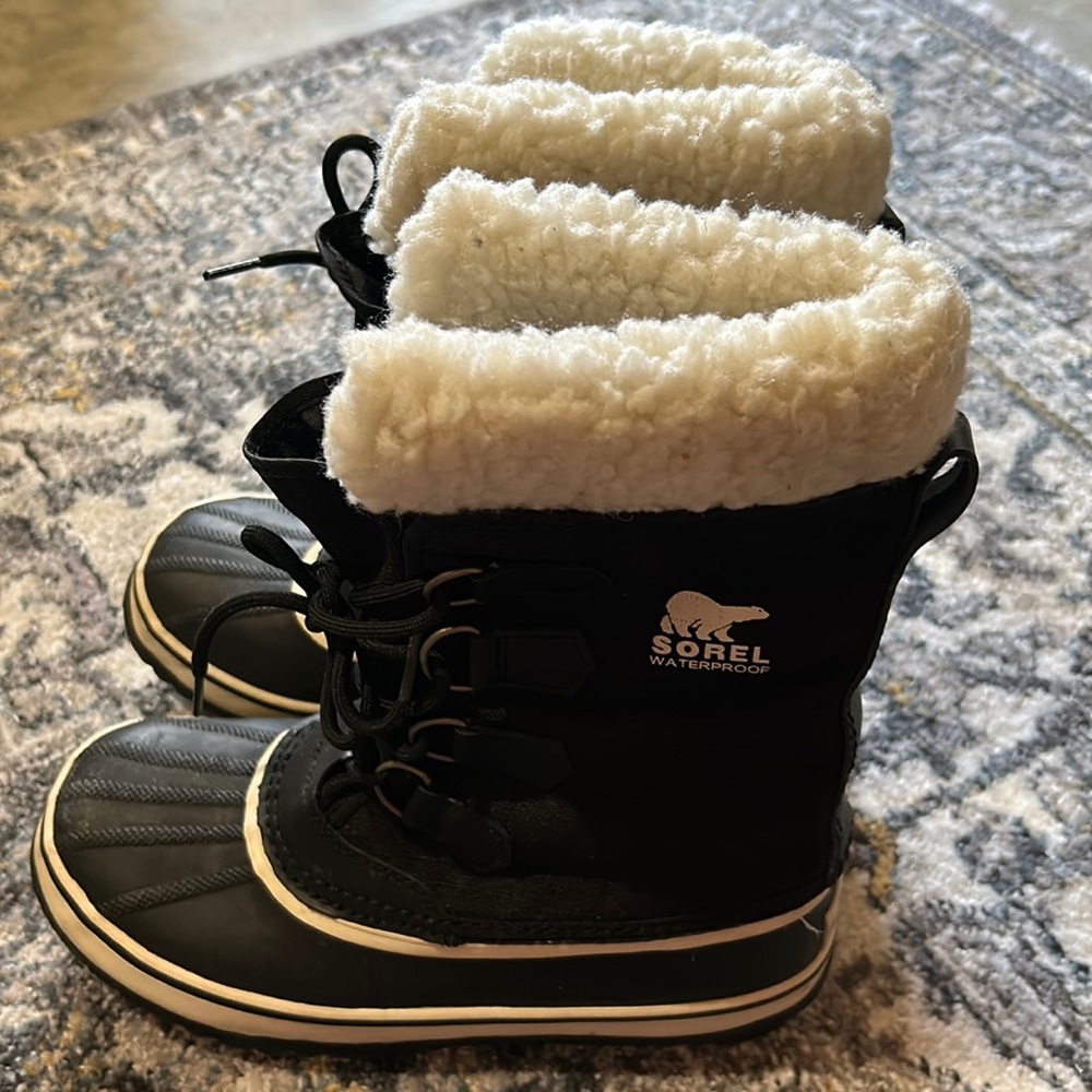 Sorel Womens winter carnival waterproof boots